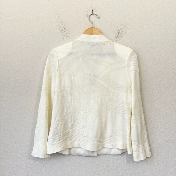 MISOOK Notch Collar Tonal Print Jacket in Cream Petite Size - Picture 7 of 11